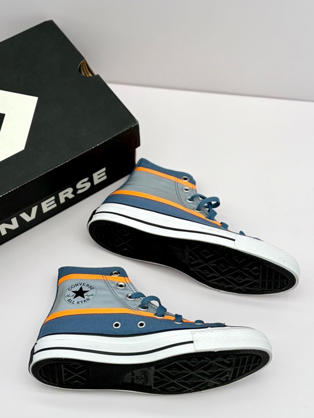 Converse High Top Sneakers in Blue with Orange Stripe women’s size 6 - Picture 7 of 9